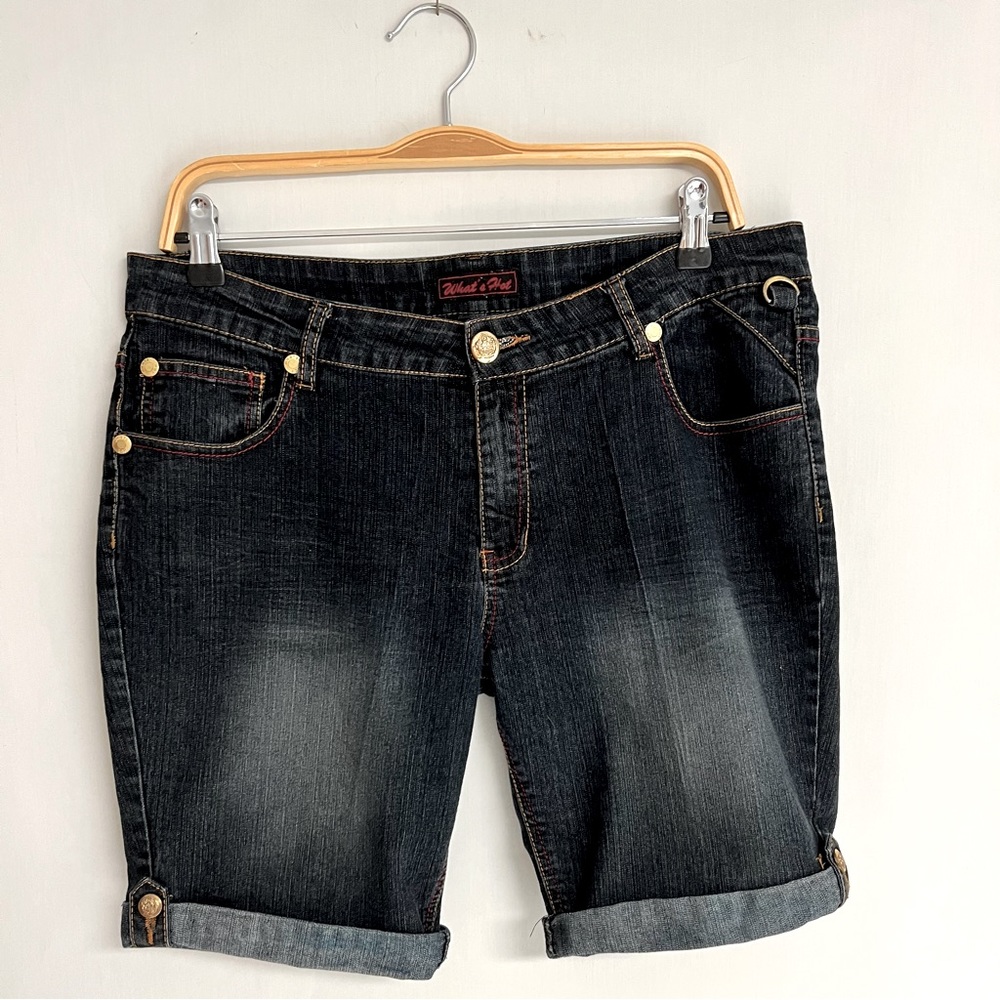 WHAT’S HOT Bermuda Shorts Jean